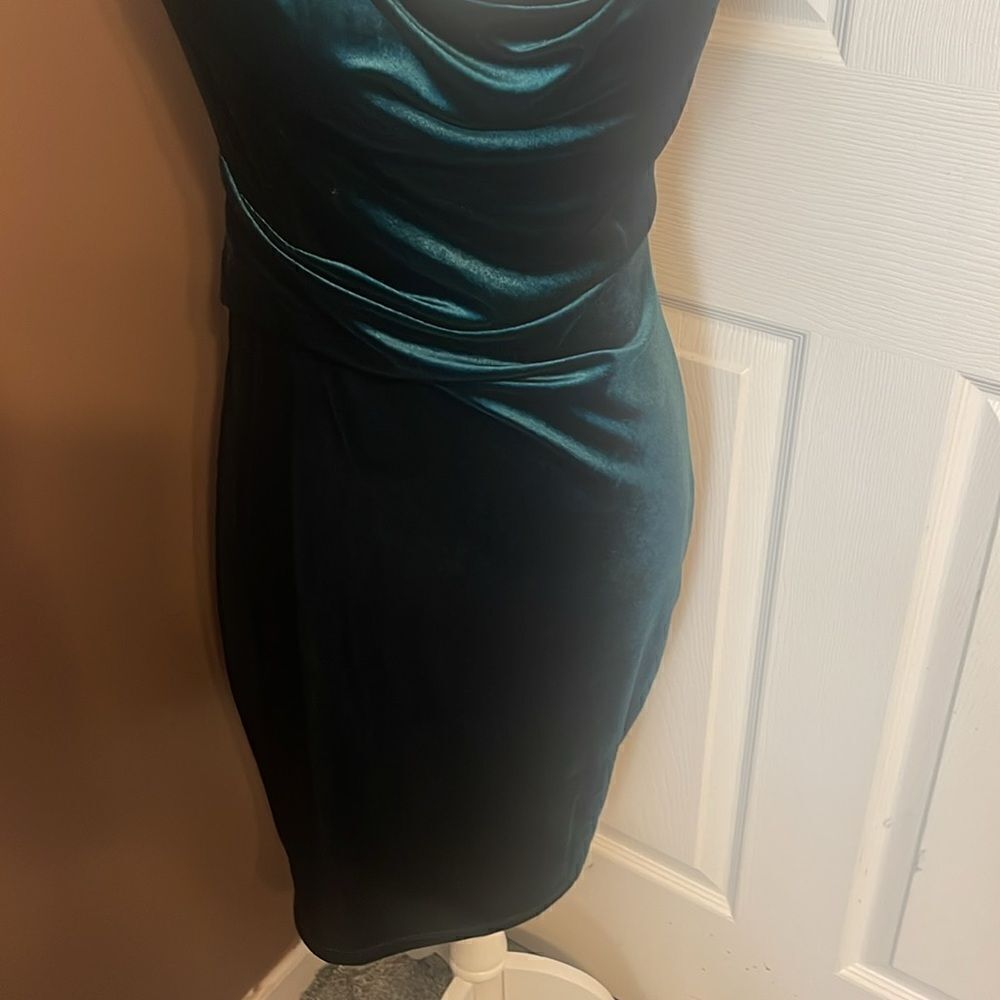 Tash+Sophie Cowl Shirred Velvet Mini Dress XSmall NWOT - Picture 3 of 9